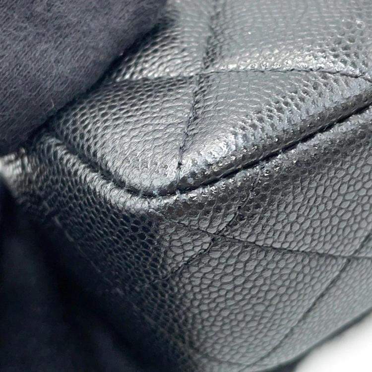 Pre Owned Chanel Matelasse Black Caviar Leather Clutch with Chain Bag