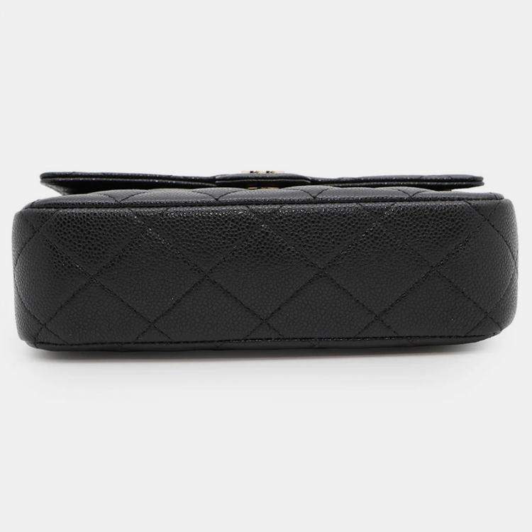 Pre Owned Chanel Matelasse Black Caviar Leather Clutch with Chain Bag