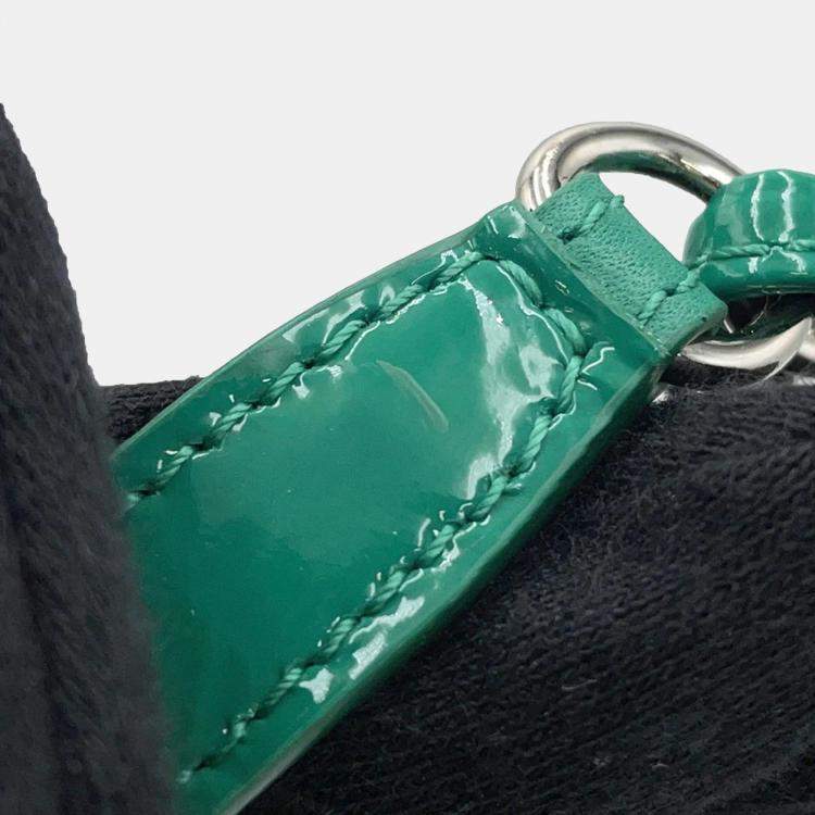 Pre Owned Chanel Round As Earth Green Patent Leather Shoulder Bag