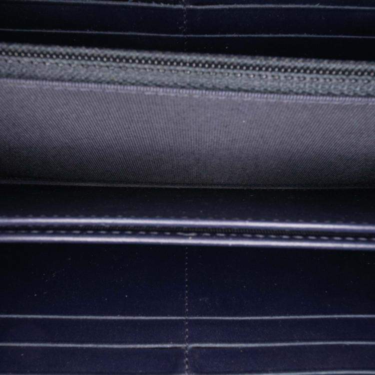Pre Owned Chanel Blue CC Quilted Caviar Zip Around Long Wallet