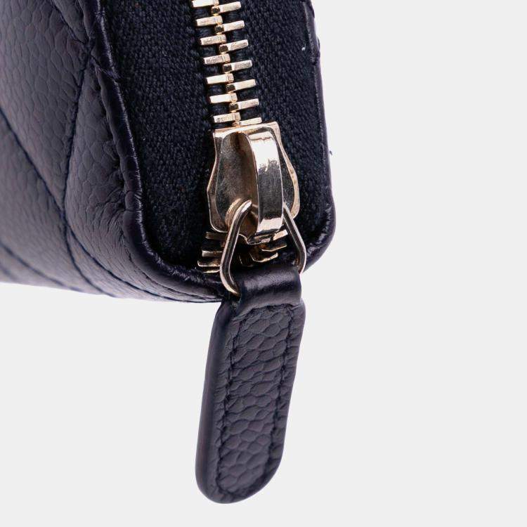 Pre Owned Chanel Blue CC Quilted Caviar Zip Around Long Wallet