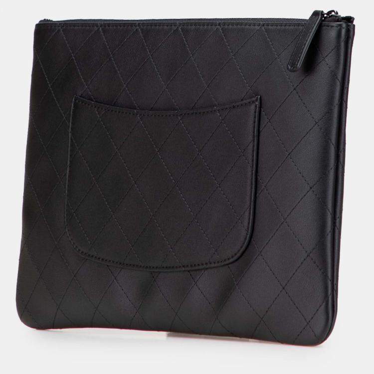Pre Owned Chanel Black Medium Stitched Calfskin CC Cosmetic Case