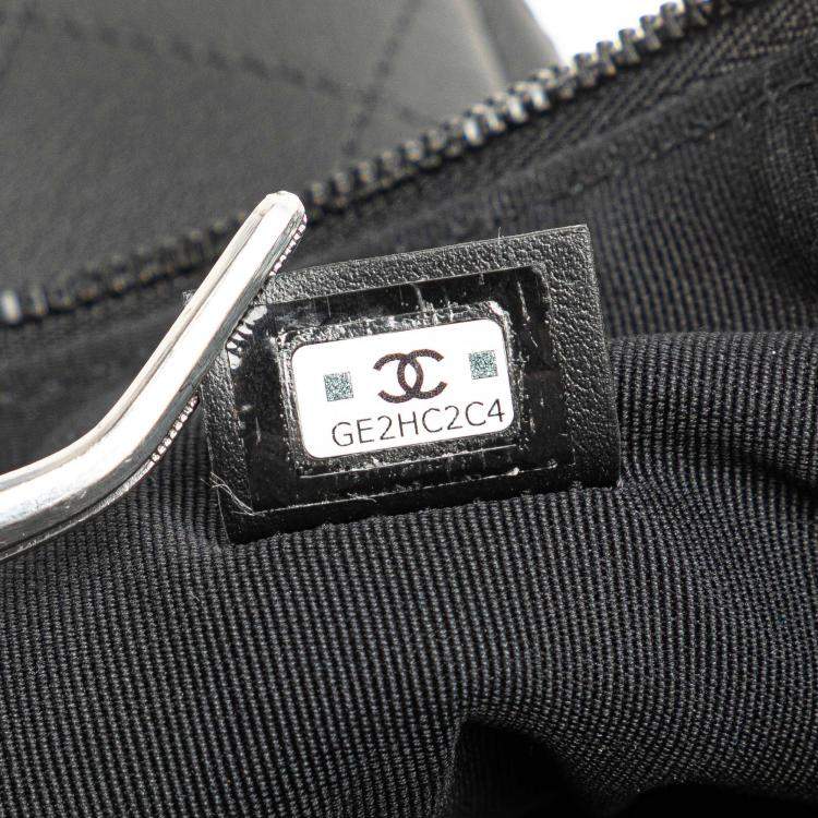 Pre Owned Chanel Black Medium Stitched Calfskin CC Cosmetic Case