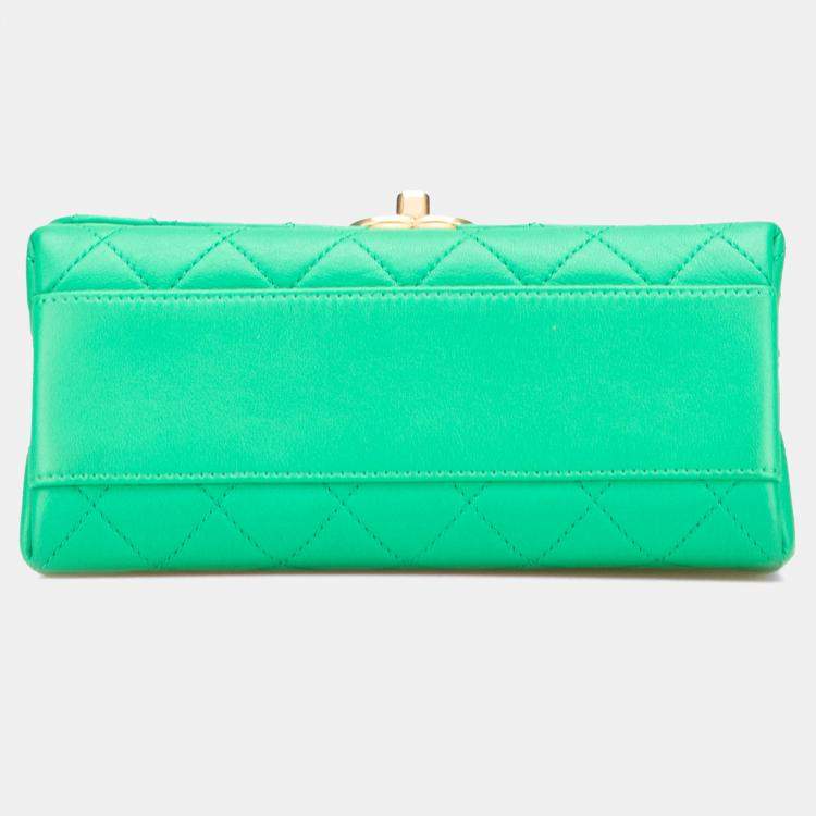 Pre Owned Chanel Green Small Quilted Lambskin La Parisienne Flap Bag