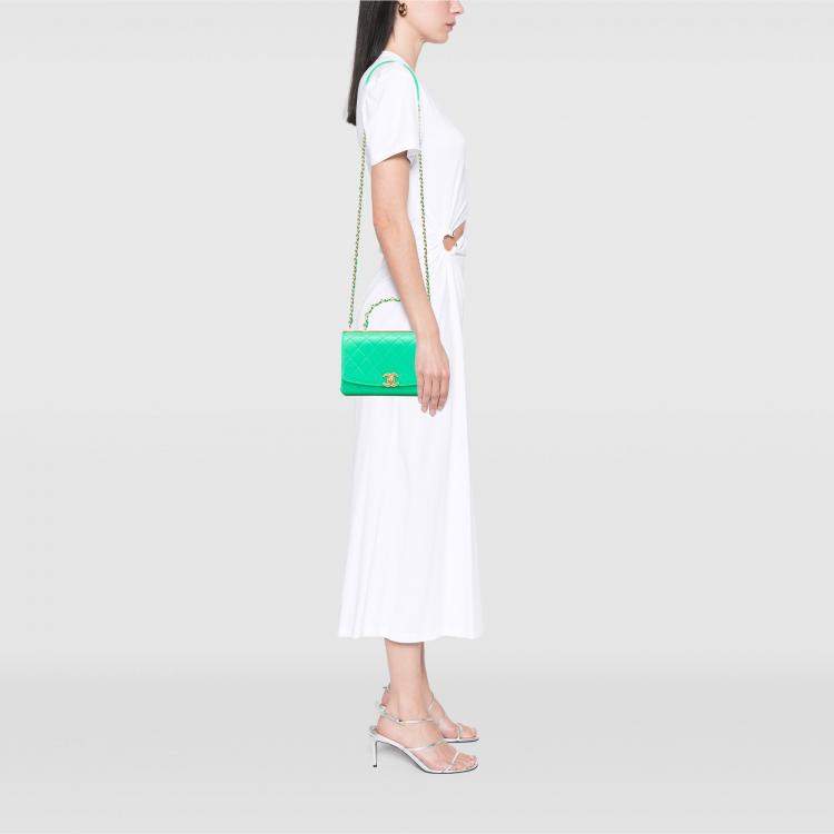 Pre Owned Chanel Green Small Quilted Lambskin La Parisienne Flap Bag