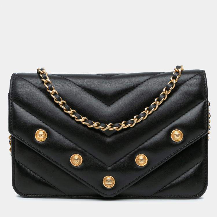 Pre Owned Chanel Black Chevron Lambskin Button Wallet On Chain