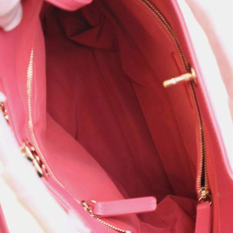 Pre Owned Chanel 31 Shopping Small Pink Aged Calfskin Shoulder Bag
