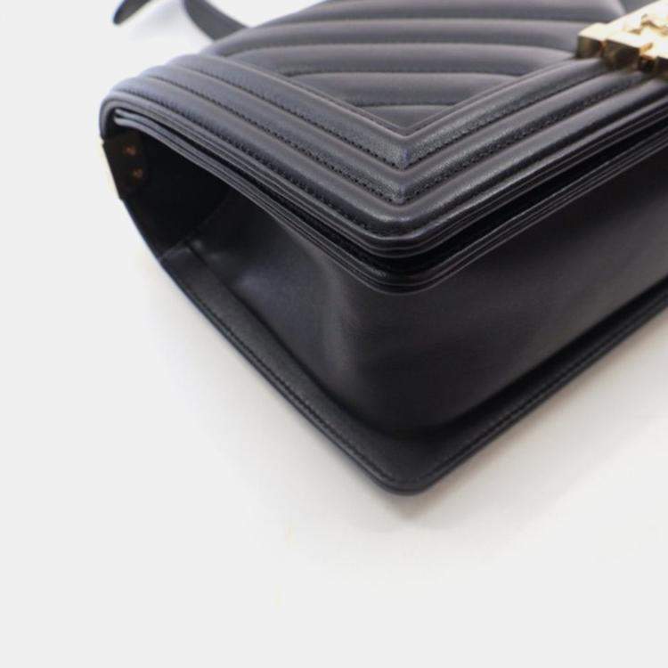 Pre Owned Chanel Boy Medium Black Calfskin Chevron Flap Bag