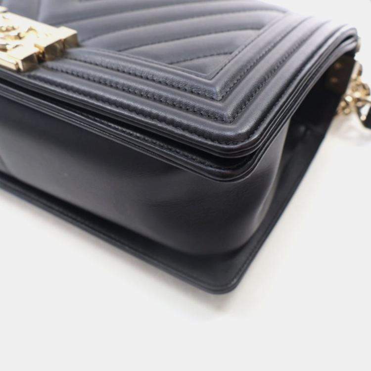 Pre Owned Chanel Boy Medium Black Calfskin Chevron Flap Bag