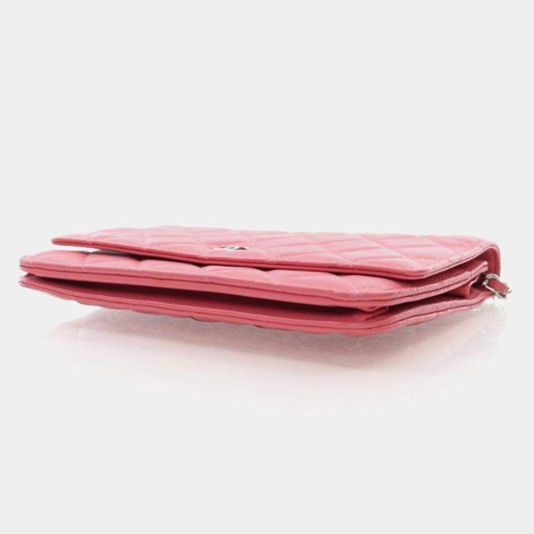 Pre Owned Chanel Pink Lambskin Wallet On Chain