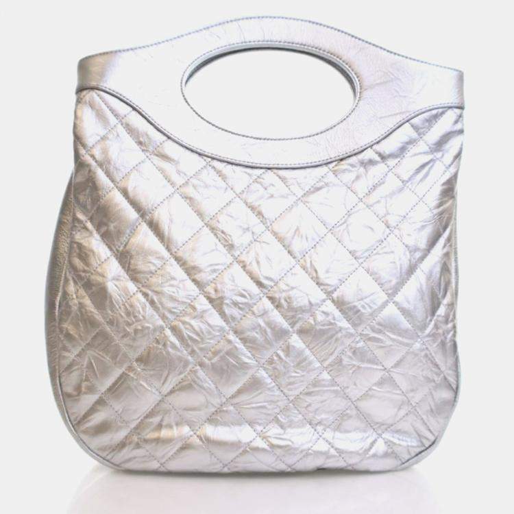 Pre Owned Chanel 31 Silver Crinkled Calfskin Shoulder Bag
