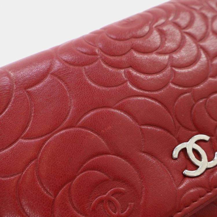 Pre Owned Chanel Camellia Embossed Red Lambskin Wallet On Chain 