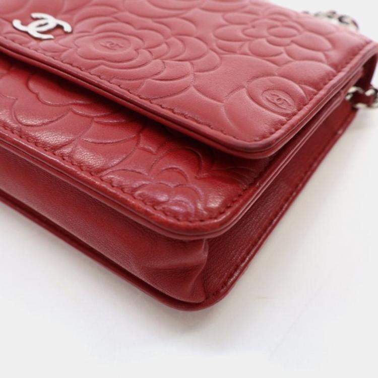Pre Owned Chanel Camellia Embossed Red Lambskin Wallet On Chain 