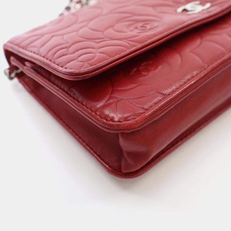 Pre Owned Chanel Camellia Embossed Red Lambskin Wallet On Chain 