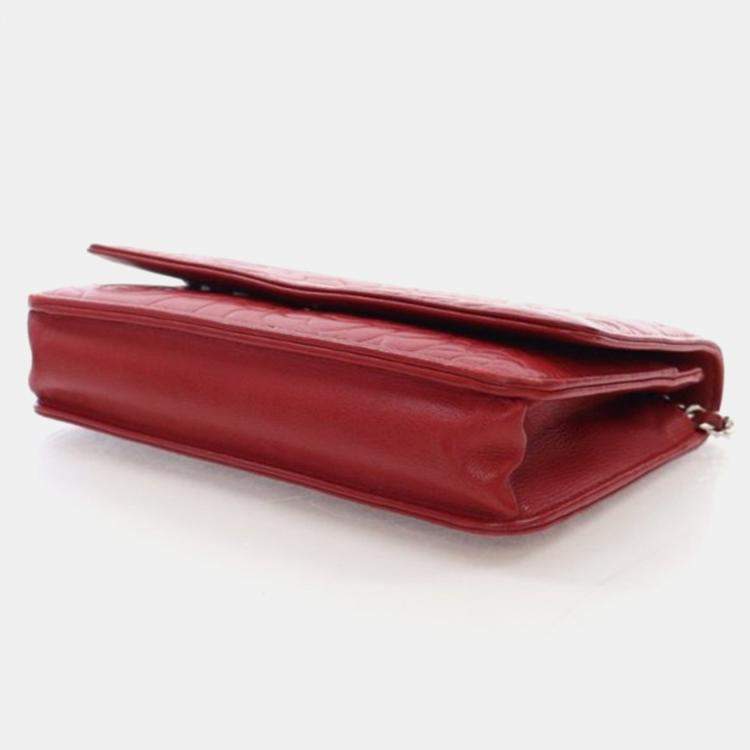 Pre Owned Chanel Camellia Embossed Red Lambskin Wallet On Chain 