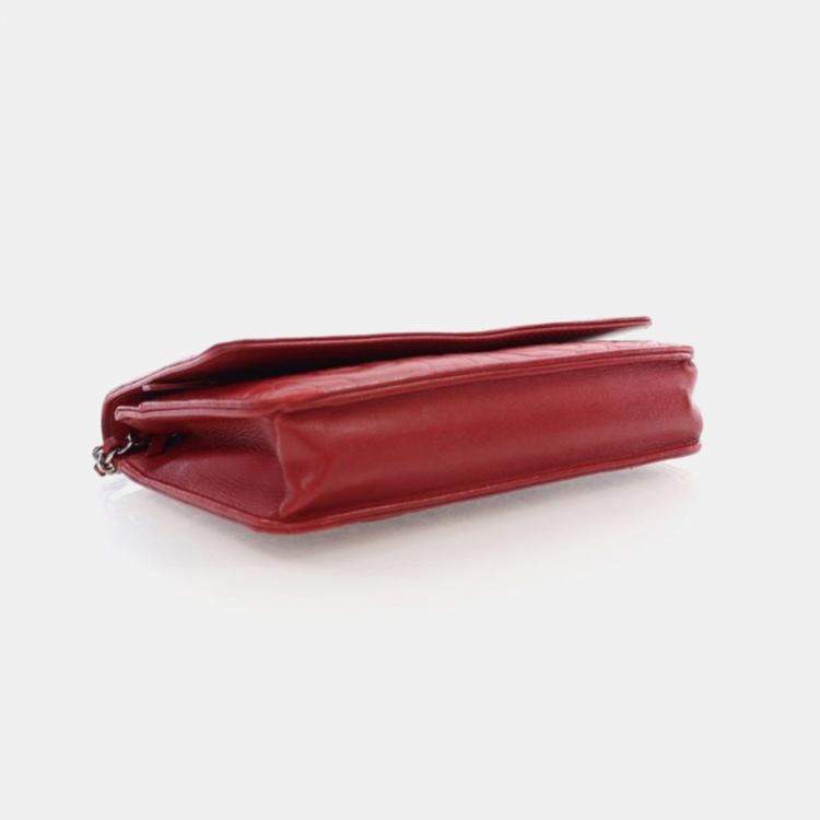 Pre Owned Chanel Camellia Embossed Red Lambskin Wallet On Chain 