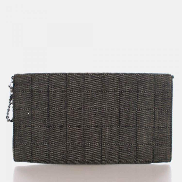 Pre Owned Chanel Chocolate Bar Vintage Denim Flap Bag