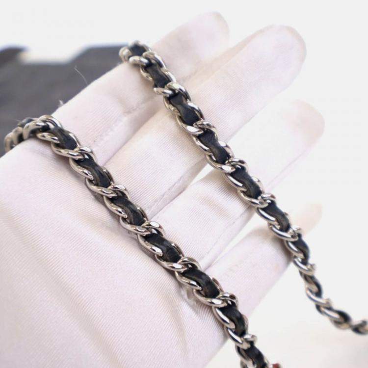Pre Owned Chanel Chocolate Bar Vintage Denim Flap Bag