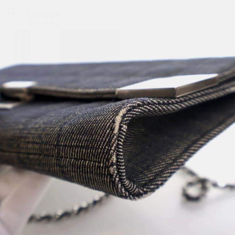 Pre Owned Chanel Chocolate Bar Vintage Denim Flap Bag