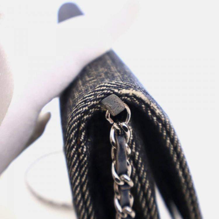 Pre Owned Chanel Chocolate Bar Vintage Denim Flap Bag