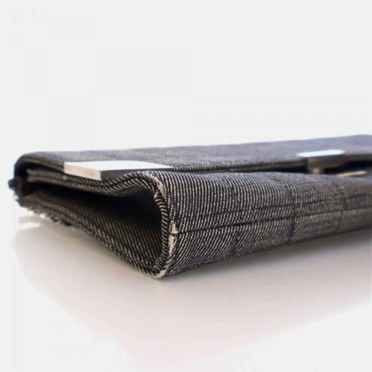 Pre Owned Chanel Chocolate Bar Vintage Denim Flap Bag