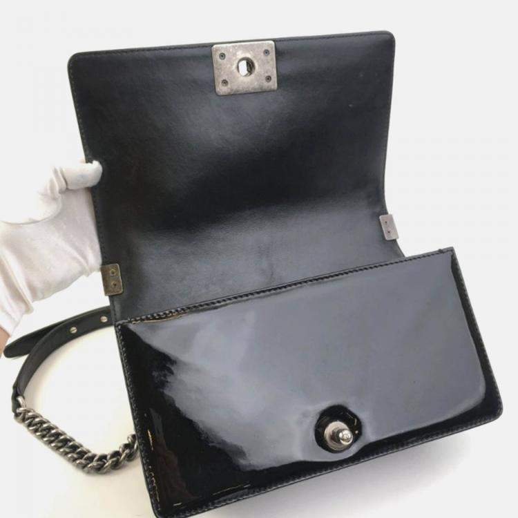 Pre Owned Chanel Boy Medium Black Patent Leather Shoulder Bag