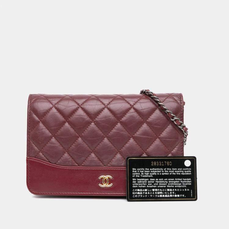 Pre Owned Chanel Red Quilted Aged Calfskin Gabrielle Wallet on Chain