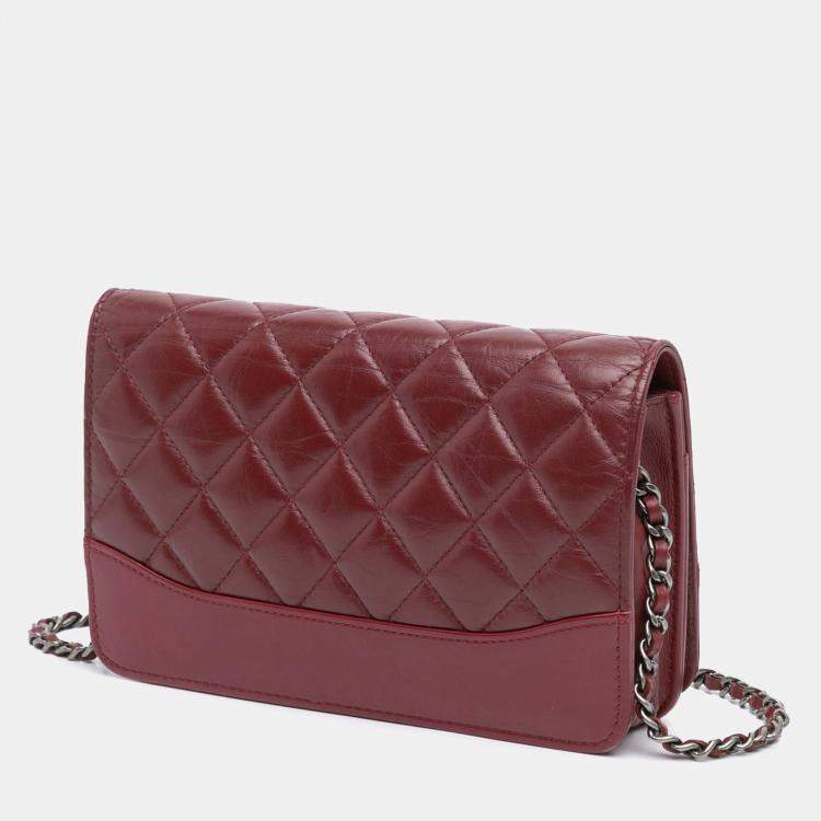Pre Owned Chanel Red Quilted Aged Calfskin Gabrielle Wallet on Chain