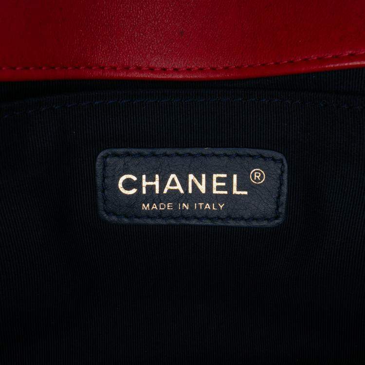 Pre Owned Chanel Red Old Medium Quilted Tweed and Velvet Boy Flap