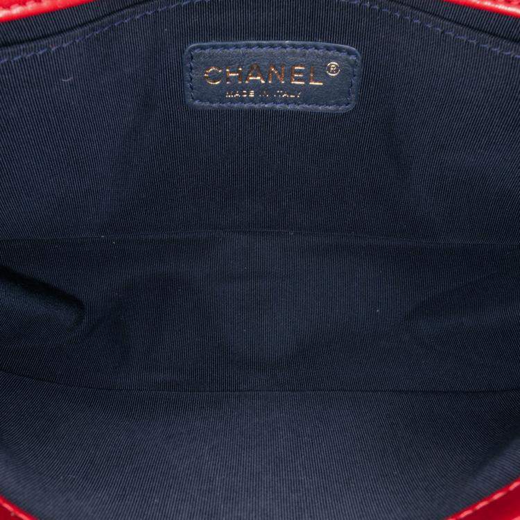 Pre Owned Chanel Red Old Medium Quilted Tweed and Velvet Boy Flap