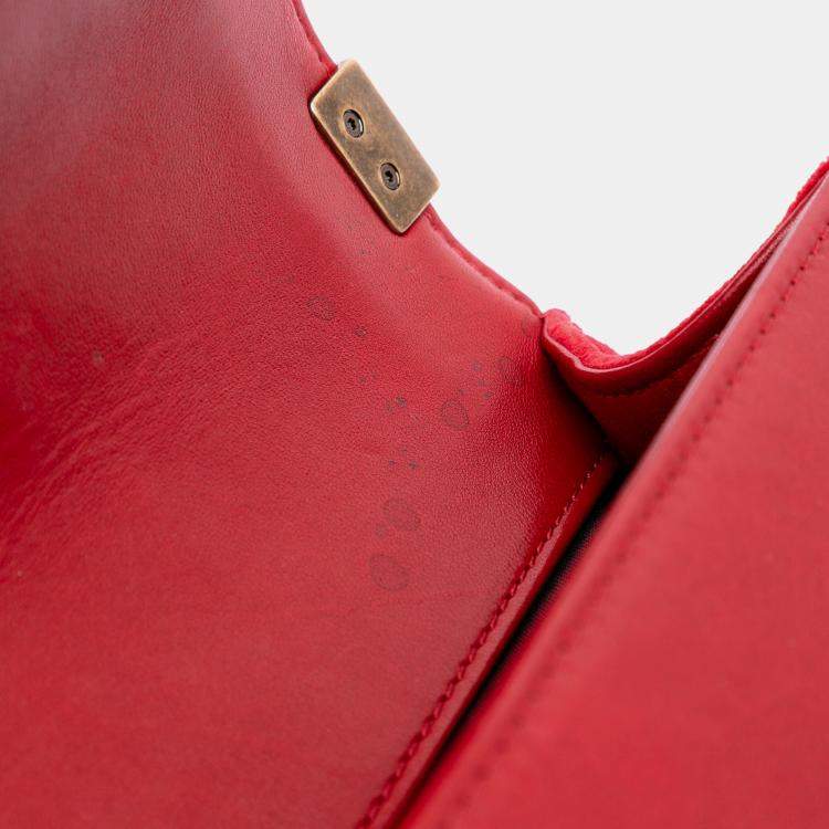 Pre Owned Chanel Red Old Medium Quilted Tweed and Velvet Boy Flap