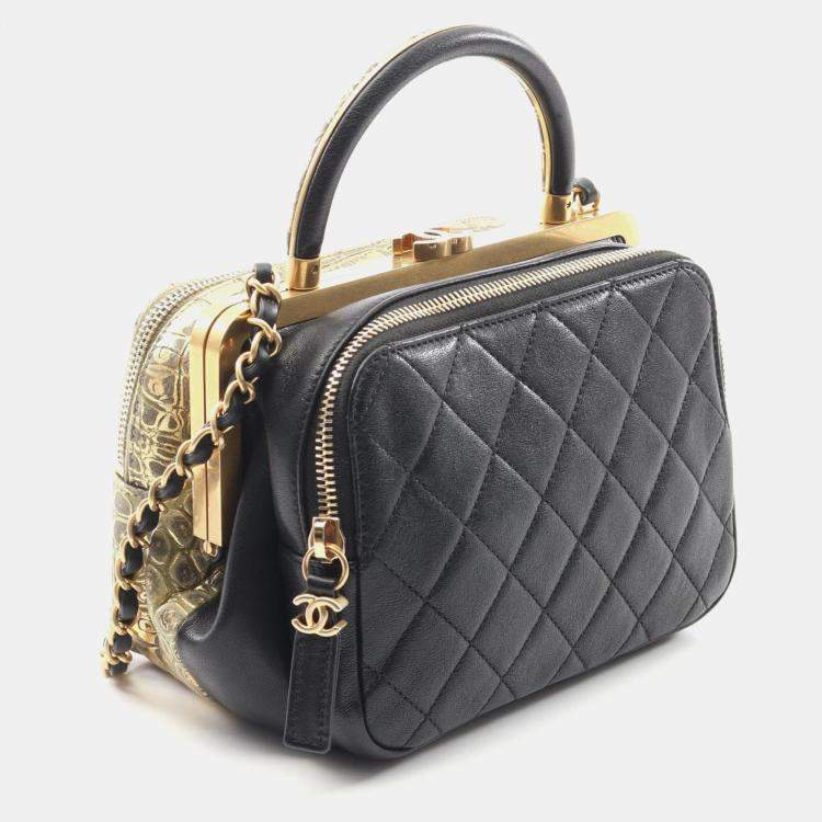 Pre Owned Chanel Black/Gold Leather Shoulder Bag