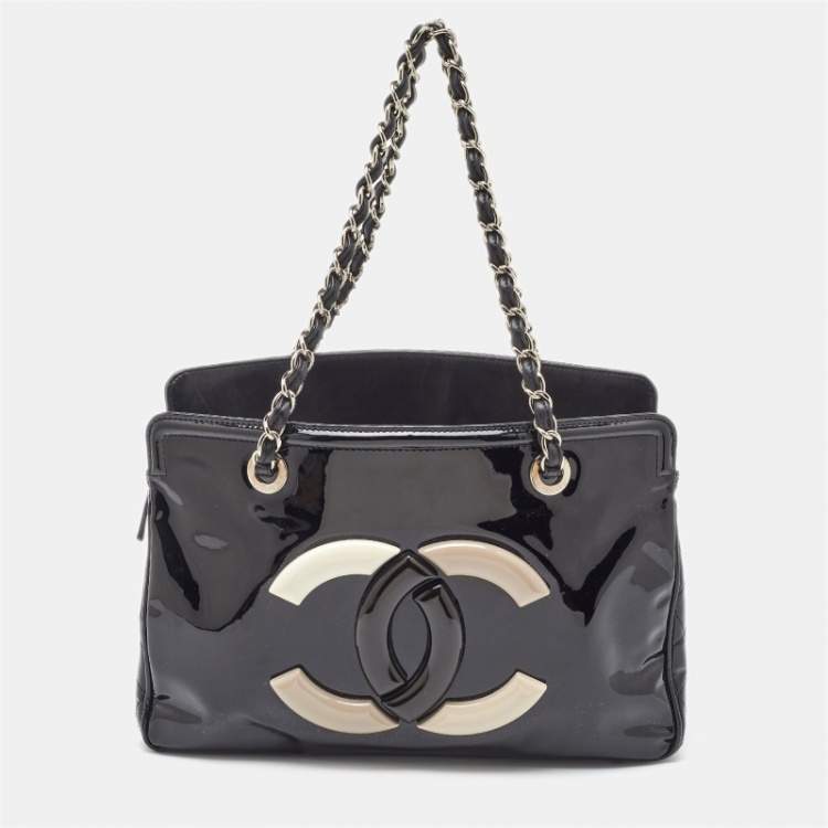 Pre Owned Chanel Black Patent Vinyl Small CC Lipstick Ligne Tote