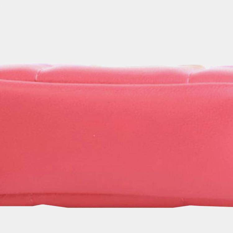 Pre Owned Chanel Pink CC Lambskin Diamond Clutch with Chain