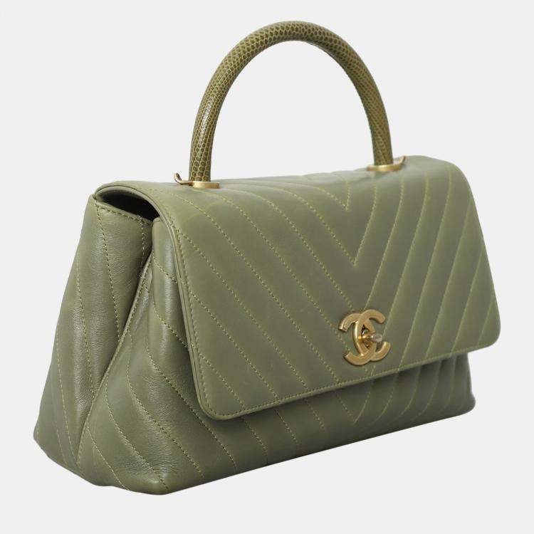 Pre Owned Chanel Chevron Quilted Medium Coco Handle Bag With Lizard Top Handle