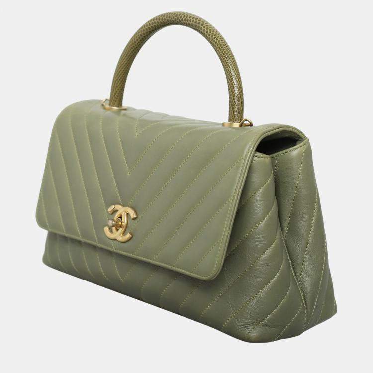 Pre Owned Chanel Chevron Quilted Medium Coco Handle Bag With Lizard Top Handle