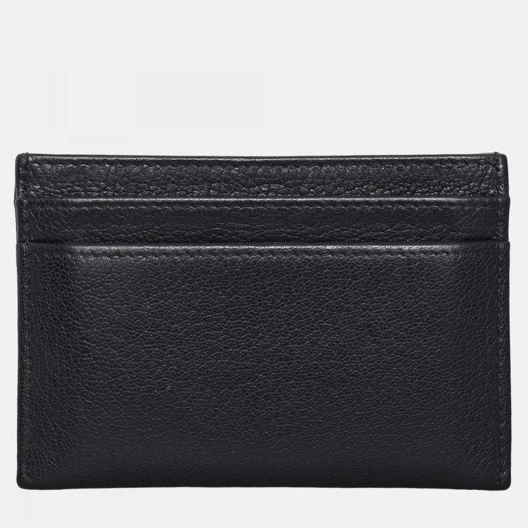 مملوكة مسبقًا Chanel Embossed CC Card Holder