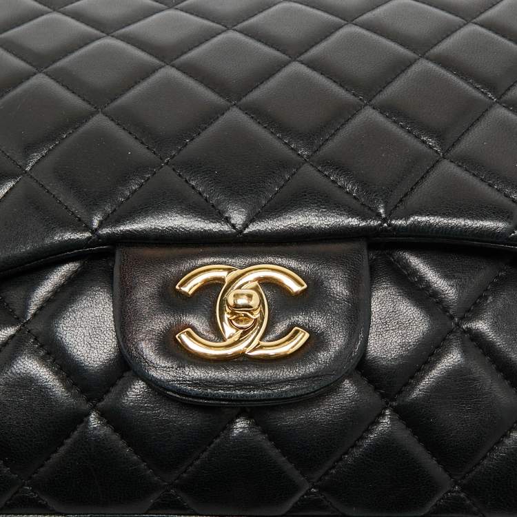 Pre Owned Chanel Black Quilted Lambskin Leather Maxi Classic Single Flap Bag