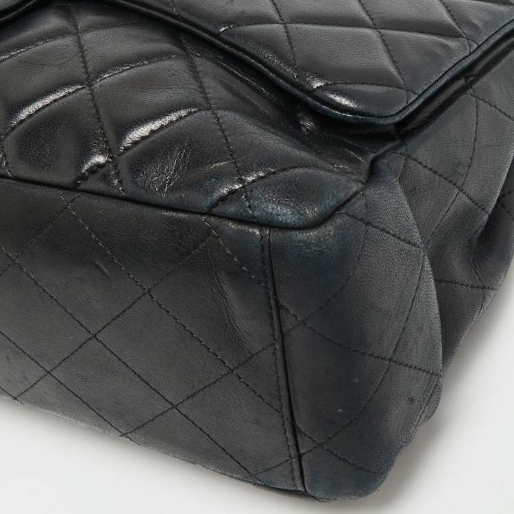 Pre Owned Chanel Black Quilted Lambskin Leather Maxi Classic Single Flap Bag