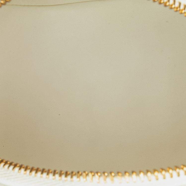 Pre Owned Chanel White Métiers d'Art CC Quilted Lambskin Box with Top Handle Bag