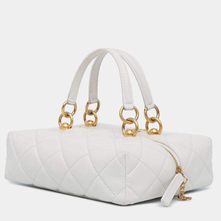 Pre Owned Chanel White Métiers d'Art CC Quilted Lambskin Box with Top Handle Bag