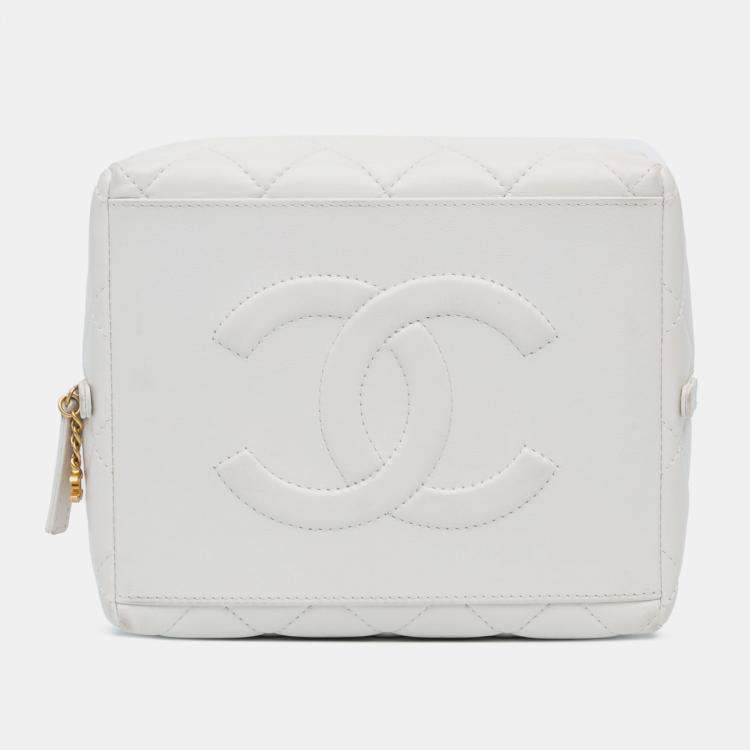 Pre Owned Chanel White Métiers d'Art CC Quilted Lambskin Box with Top Handle Bag