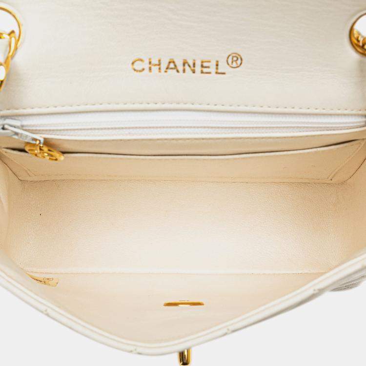 Pre Owned Chanel White Mini Square Classic Lambskin Single Flap