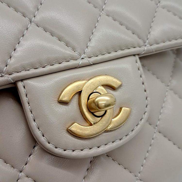 Pre Owned Chanel Beige Leather Small Top Handle Flap Bag