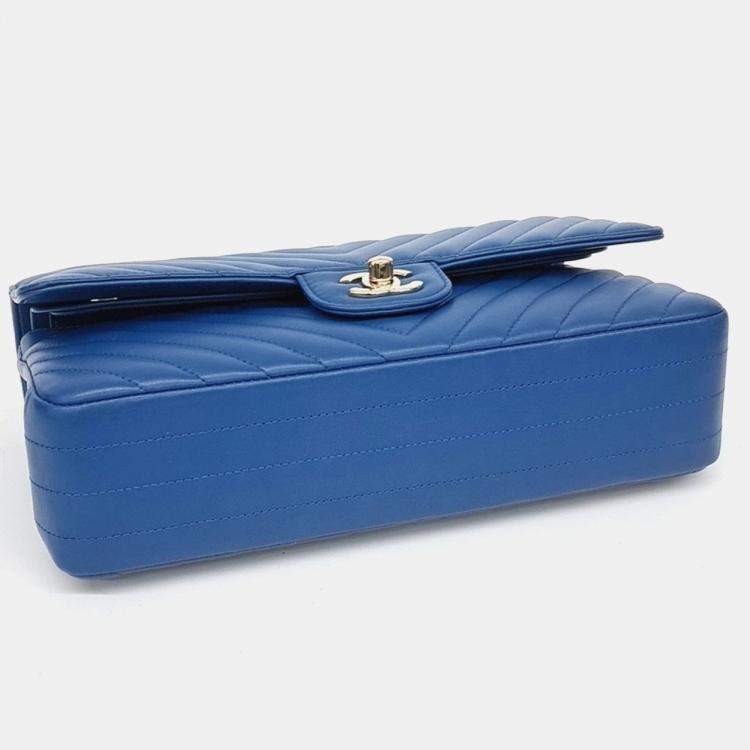 Pre Owned Chanel Blue Leather Chevron Classic Medium