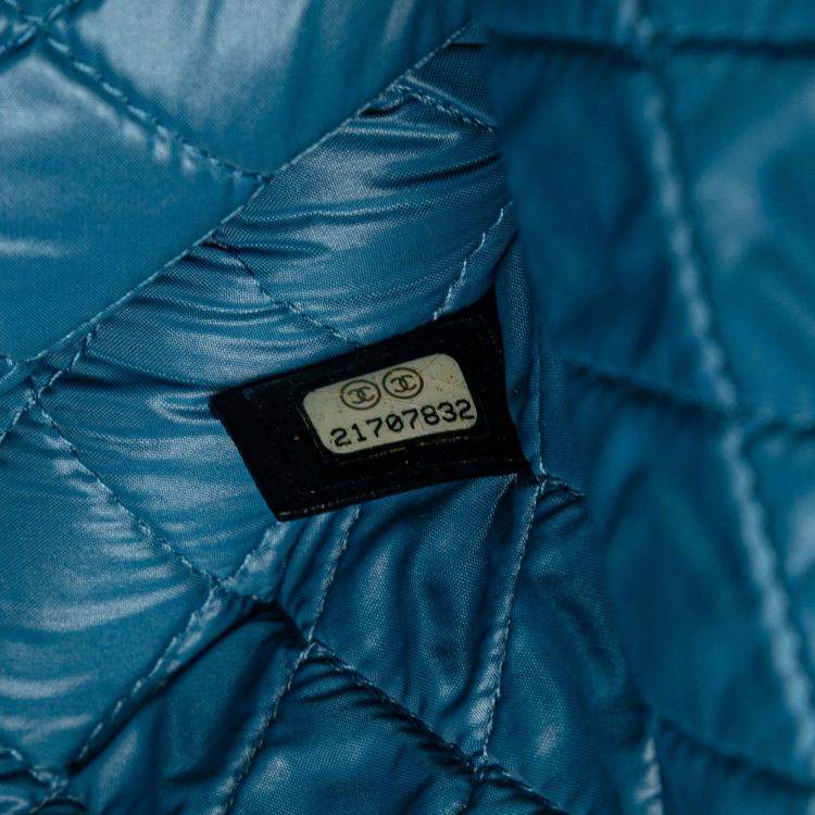 Pre Owned Chanel Blue Large Lambskin Colorblock Patchwork O Case