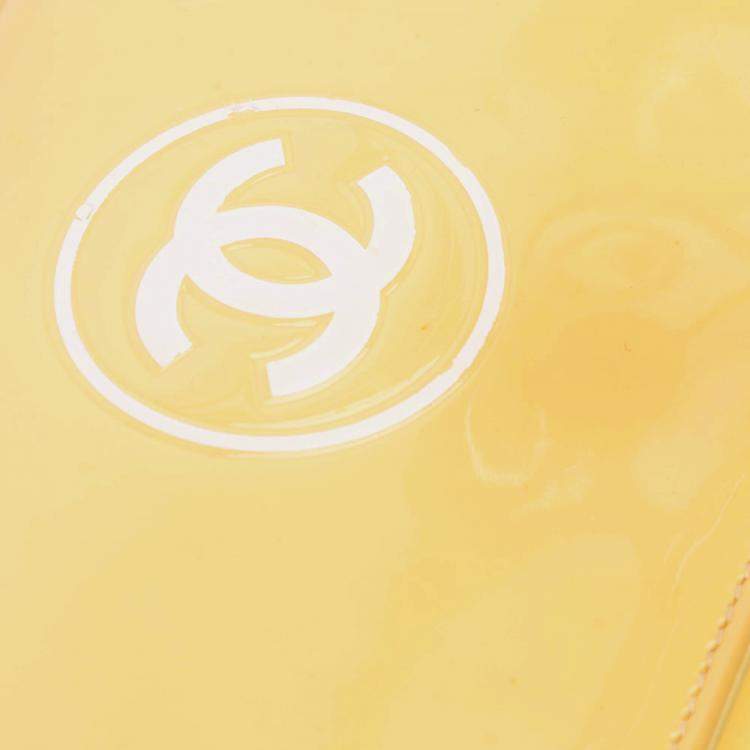 Pre Owned Chanel Yellow CC Patent Wallet On Chain
