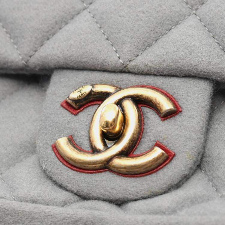 Pre Owned Chanel Red Grey Felt Leather Canvas Shoulder Bag