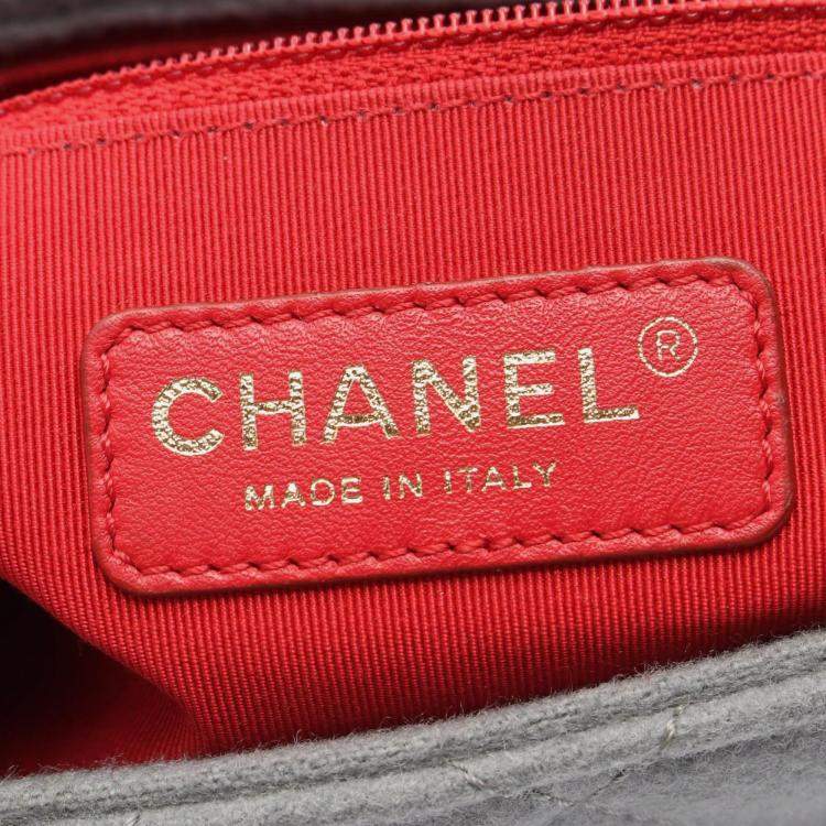 Pre Owned Chanel Red Grey Felt Leather Canvas Shoulder Bag