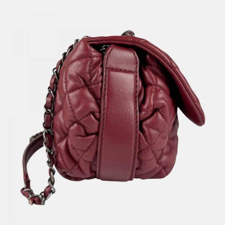 Pre Owned Chanel Matelasse Burgundy Leather Metal Shoulder Bag
